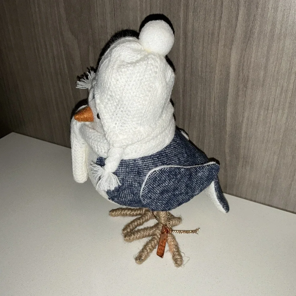 Target 2016 Clipper the Winter Bird hat and scarf with tag Christmas Decor